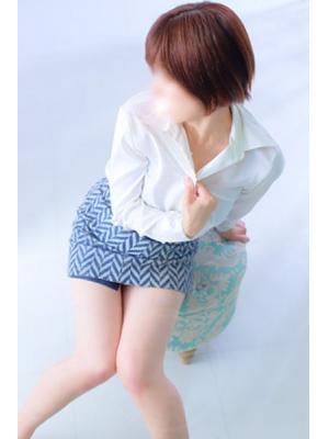 柏人妻花壇　まゆりの大きな写真