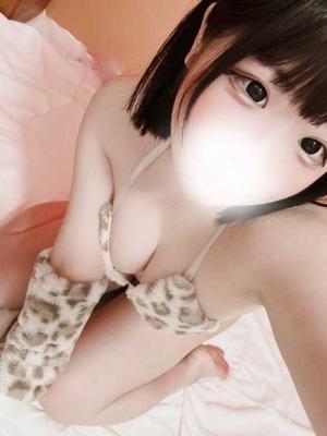 若妻淫乱倶楽部久喜店　めあの大きな写真