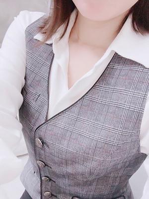 淫乱OL派遣商社 斉藤商事　間宮ゆきの大きな写真