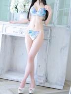 新人・茉奈美(マナミ)