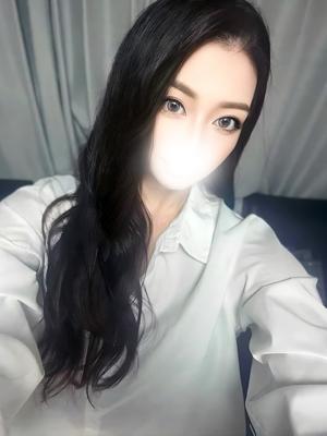 若妻淫乱倶楽部久喜店　ゆりなの大きな写真