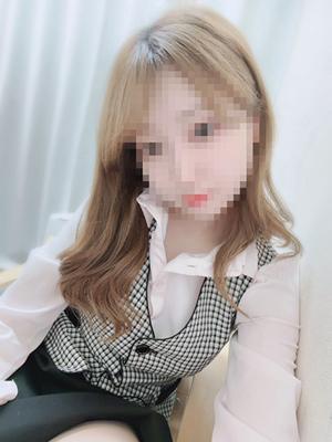 淫乱OL派遣商社 斉藤商事　生見ゆのの大きな写真